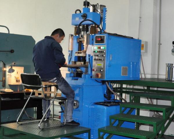 4. Press molding